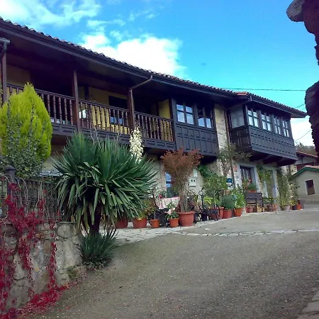 Holiday El Collau בית נופש *